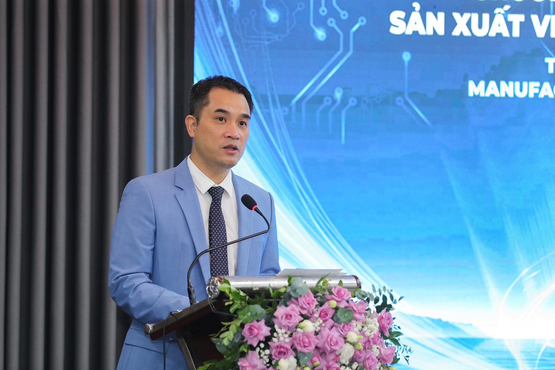 Phó Giám đốc ĐHQGHN Phạm Bảo Sơn nhấn mạnh mục tiêu đào tạo 10.000 chuyên gia bán dẫn đến năm 2030
