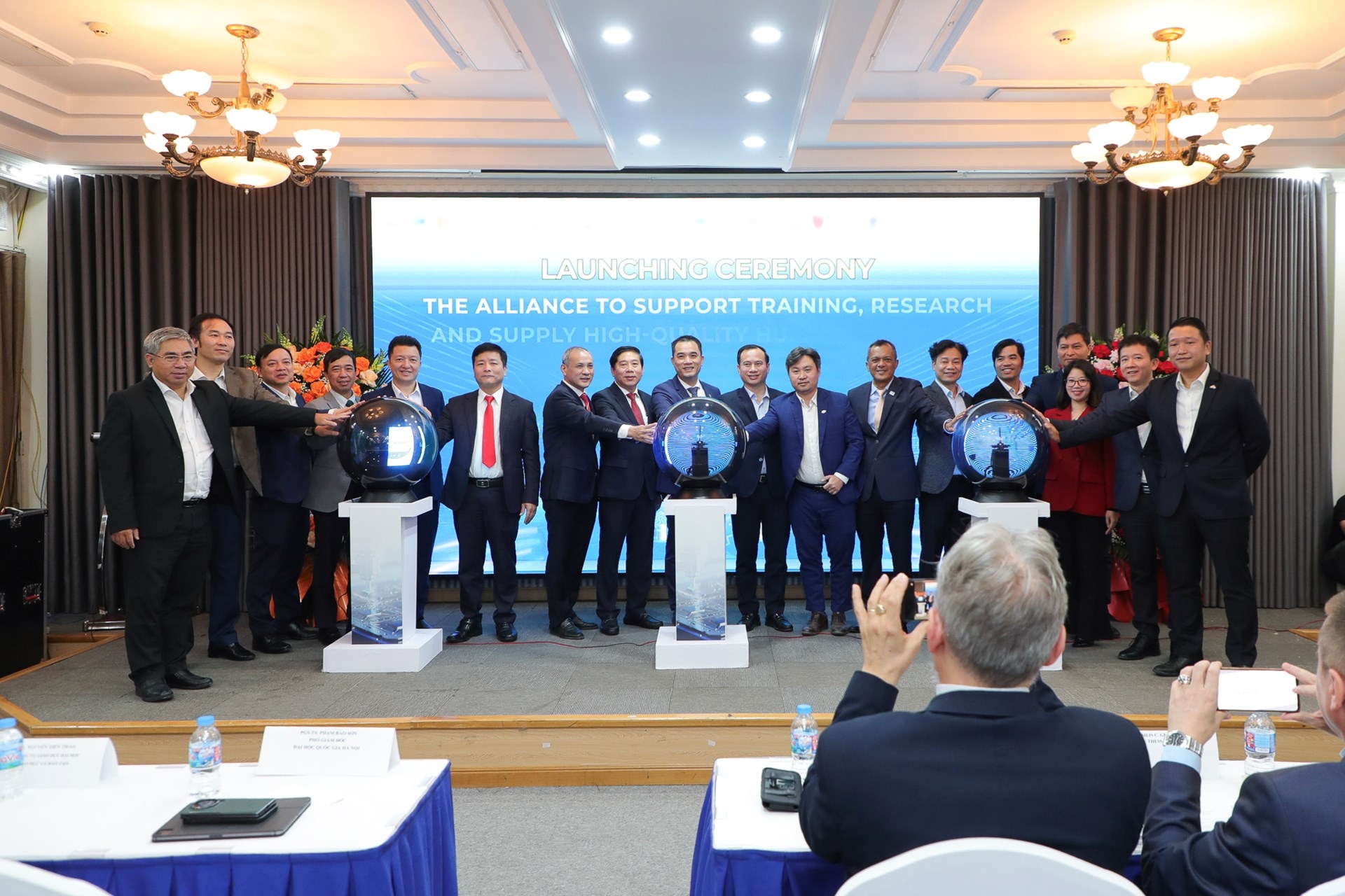 Lễ công bố thành lập Liên minh Bán dẫn, ngày 27/11/2025
